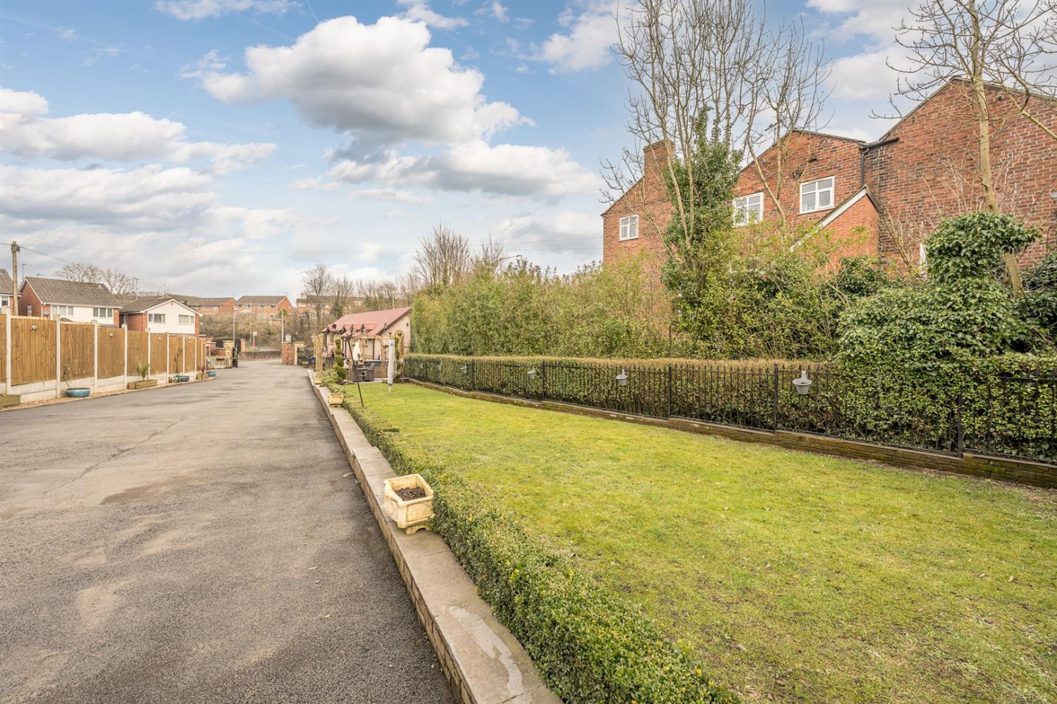 Shilton Forge, Shelton Lane, Halesowen, B63 2XE