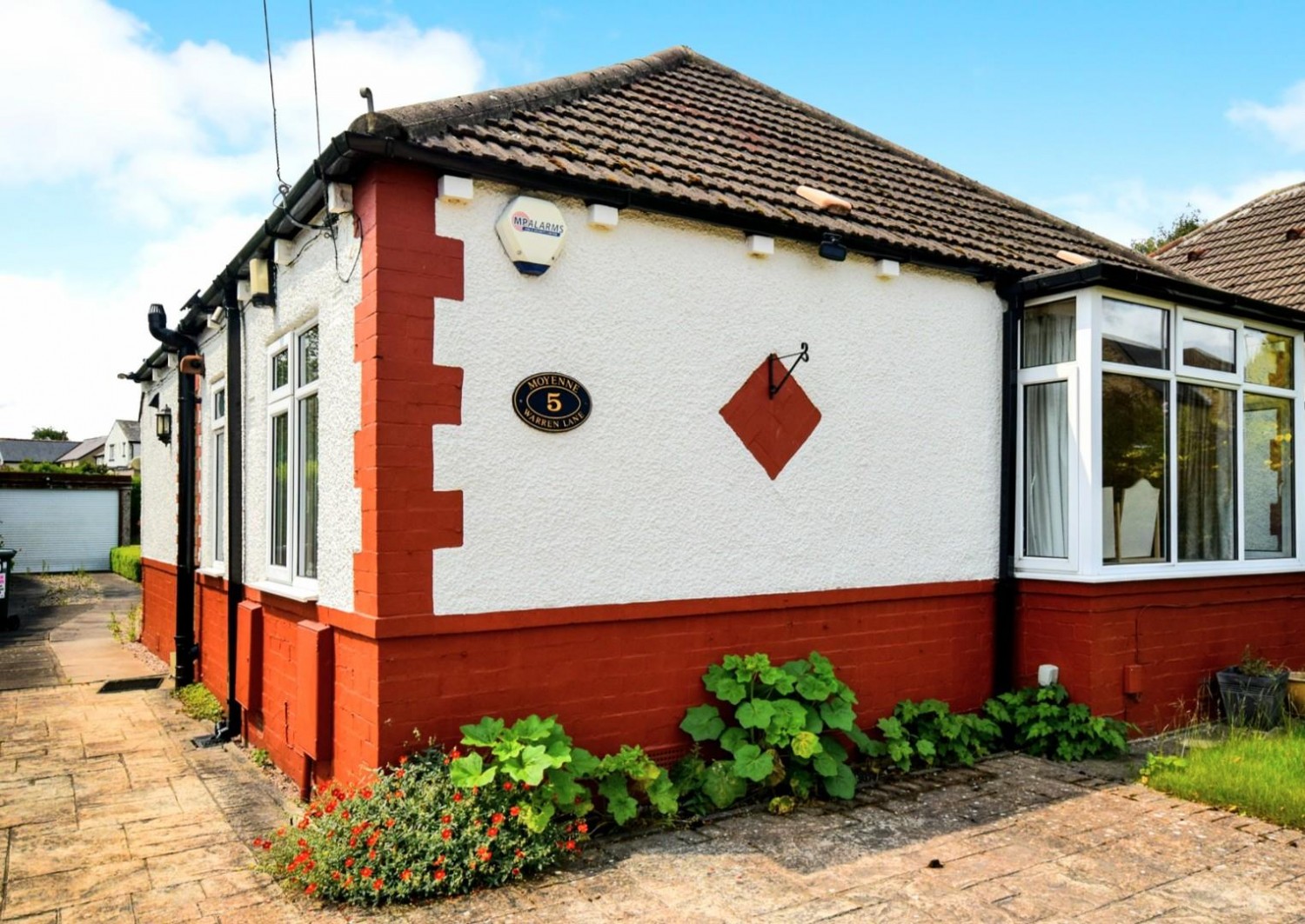 Warren Lane, Bingley