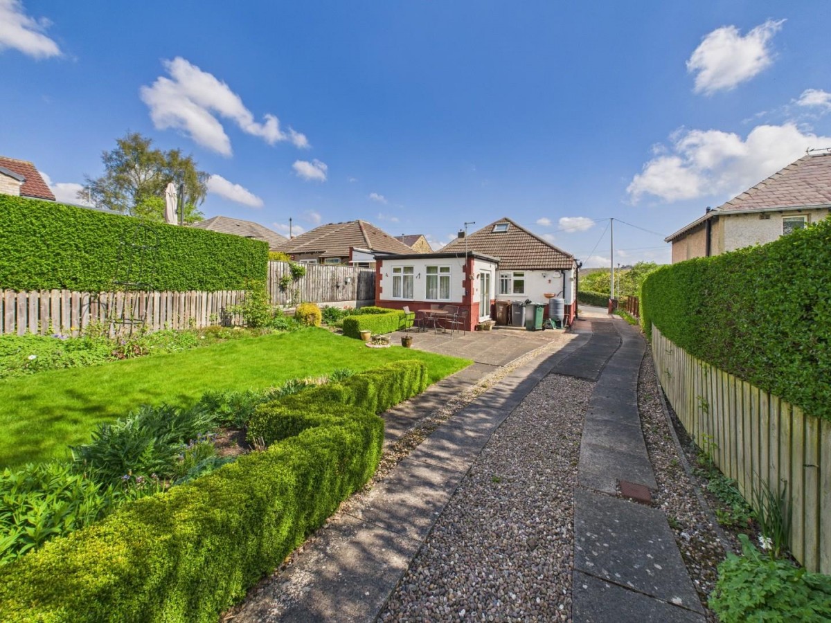 Warren Lane, Bingley