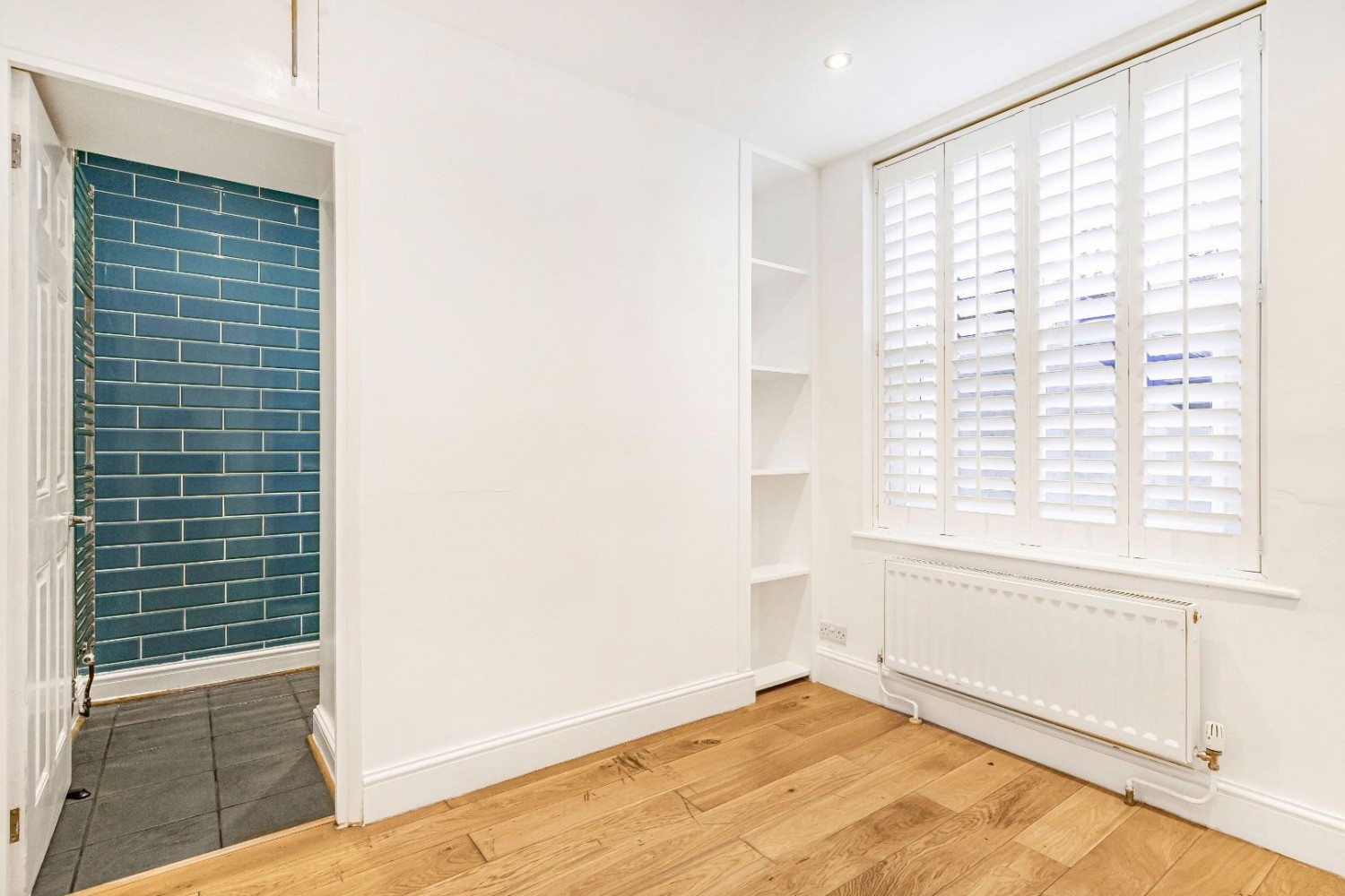 1 bedroom Flat for sale in Bloom Grove, London