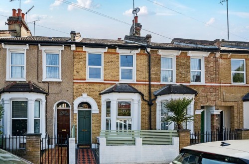 Brookdale Road, London, SE6 4JR