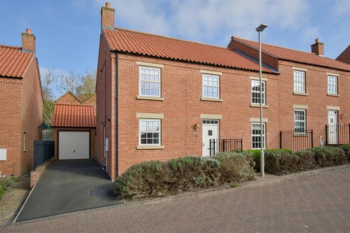 Field View Close, Ampleforth, York, YO62 4EL