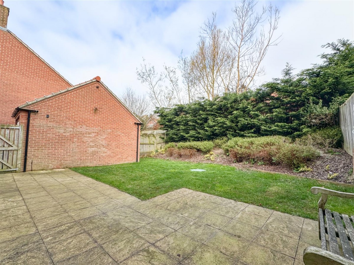 Field View Close, Ampleforth, York, YO62 4EL