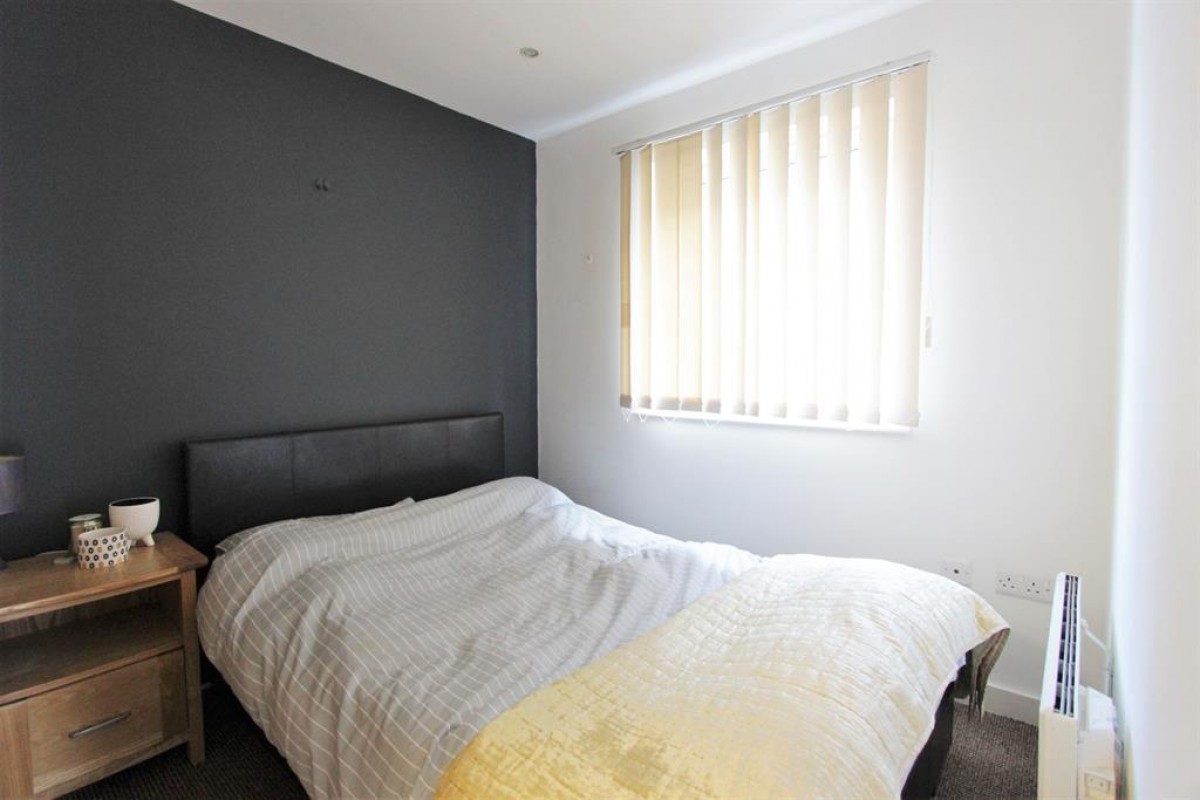 St. Georges Walk, Sheffield, S3 7AP