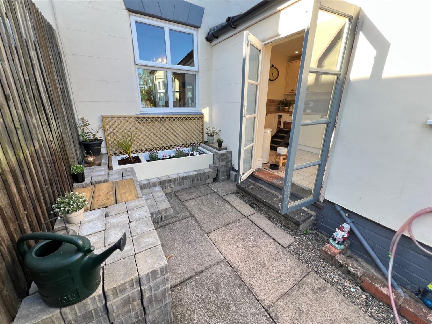 King Street, Wollaston, DY8 3QB