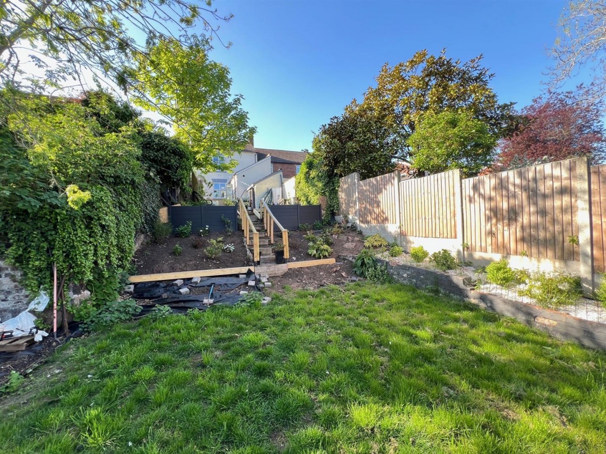 King Street, Wollaston, DY8 3QB
