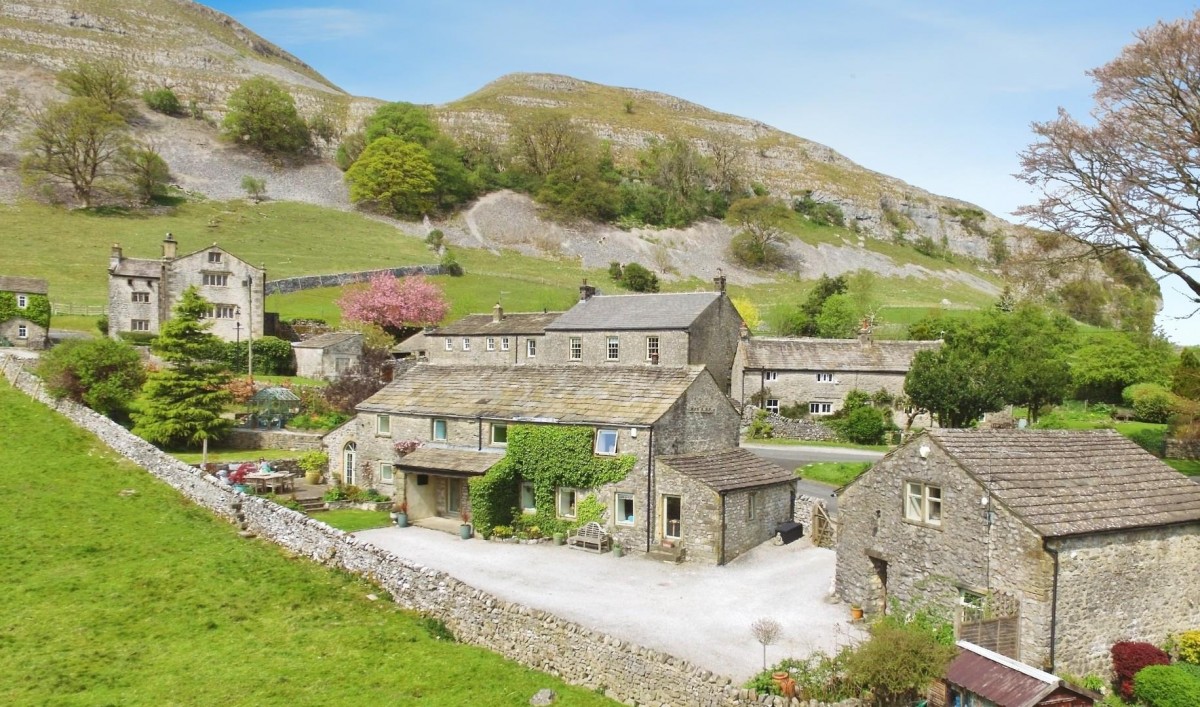 Old Hall Laithe & Barn on The Green, Kilnsey, Skipton