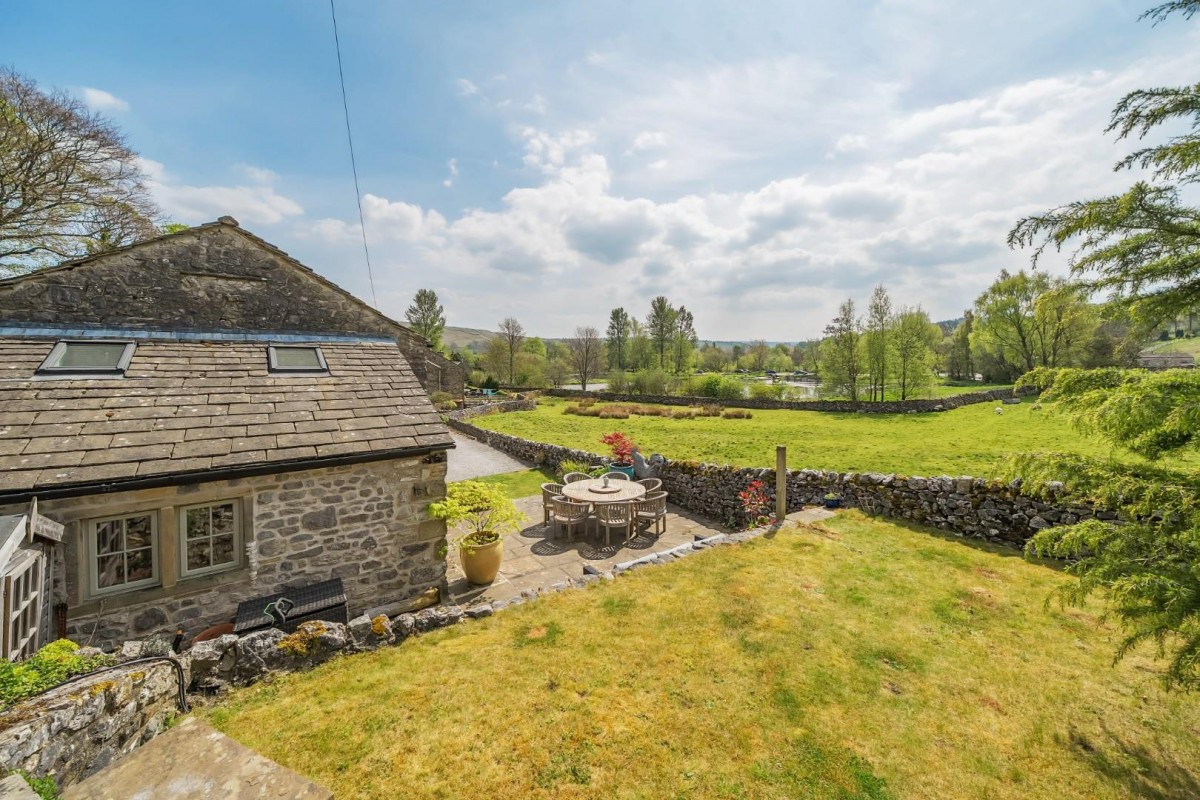 Old Hall Laithe & Barn on The Green, Kilnsey, Skipton