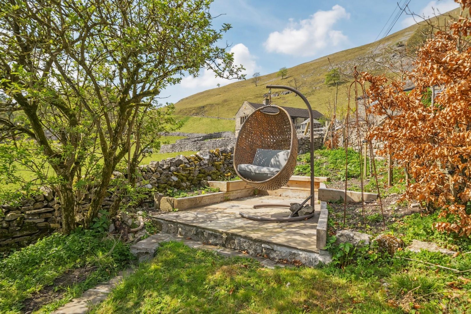 Old Hall Laithe & Barn on The Green, Kilnsey, Skipton