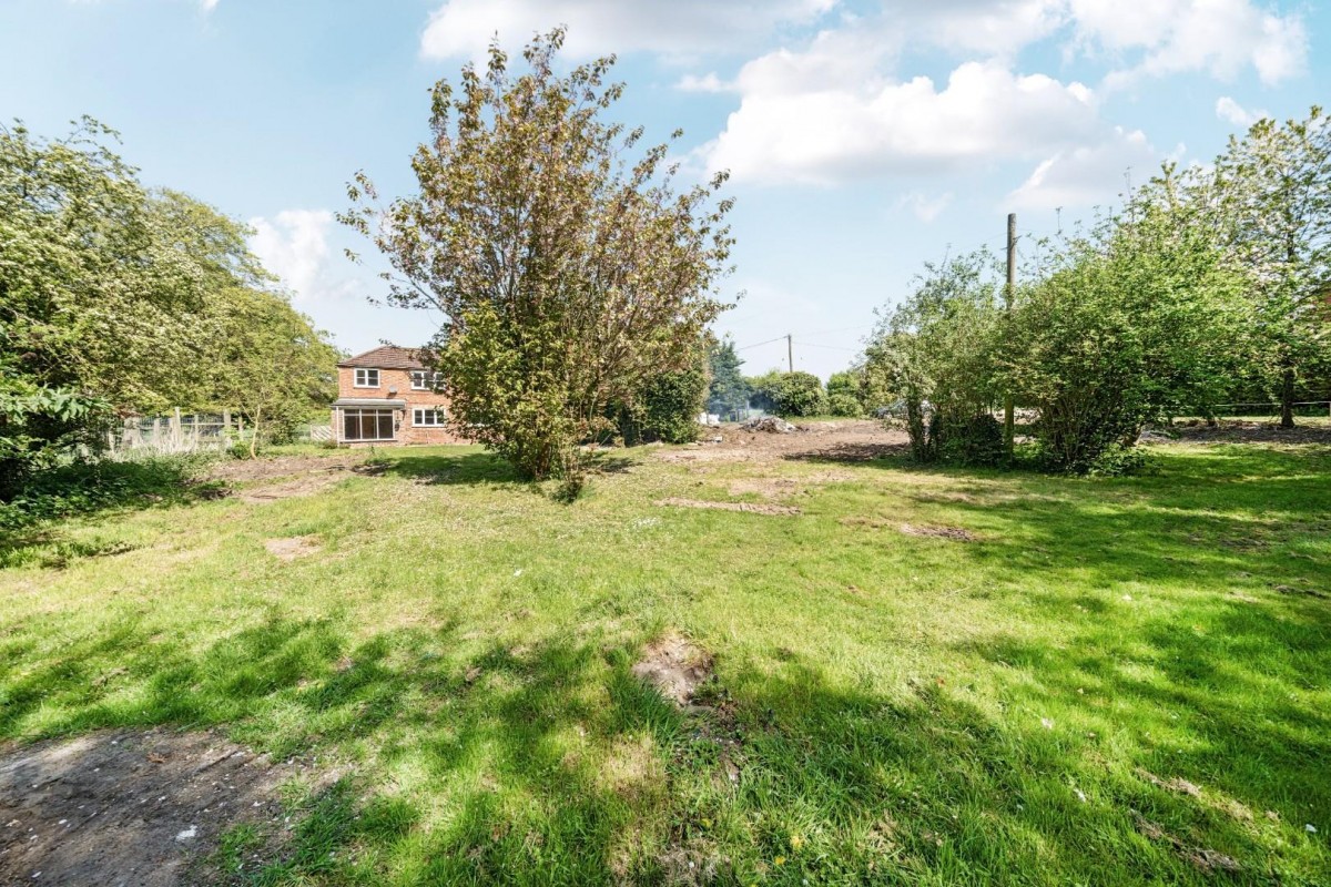 Top Yard, Baumber