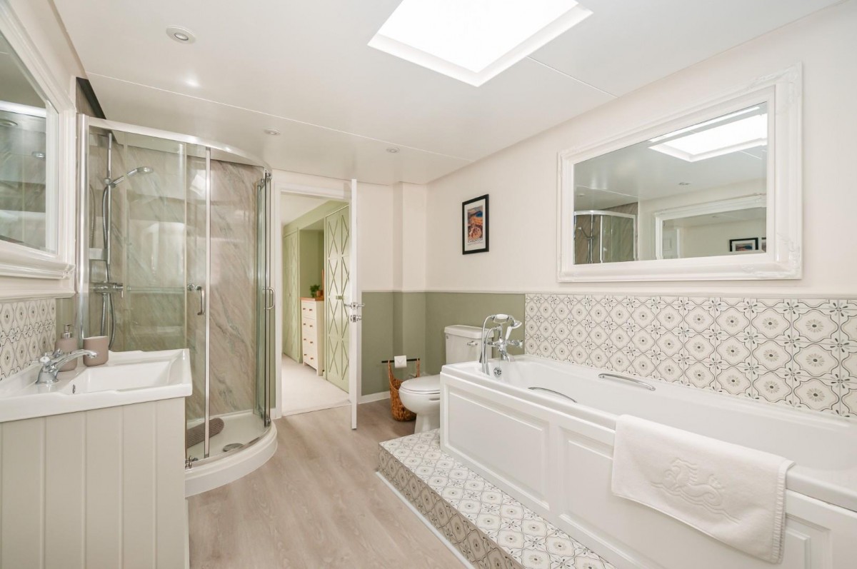 Mrs Crackers Cottage, 31 The Green, Lund, Driffield