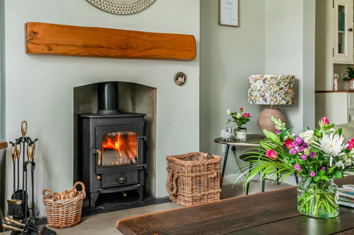 Mrs Crackers Cottage, 31 The Green, Lund, Driffield
