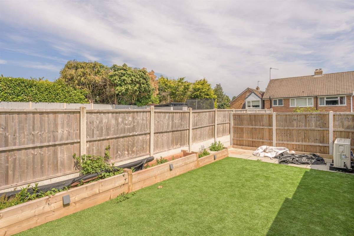 Cot Lane, Kingswinford, DY6 9TY