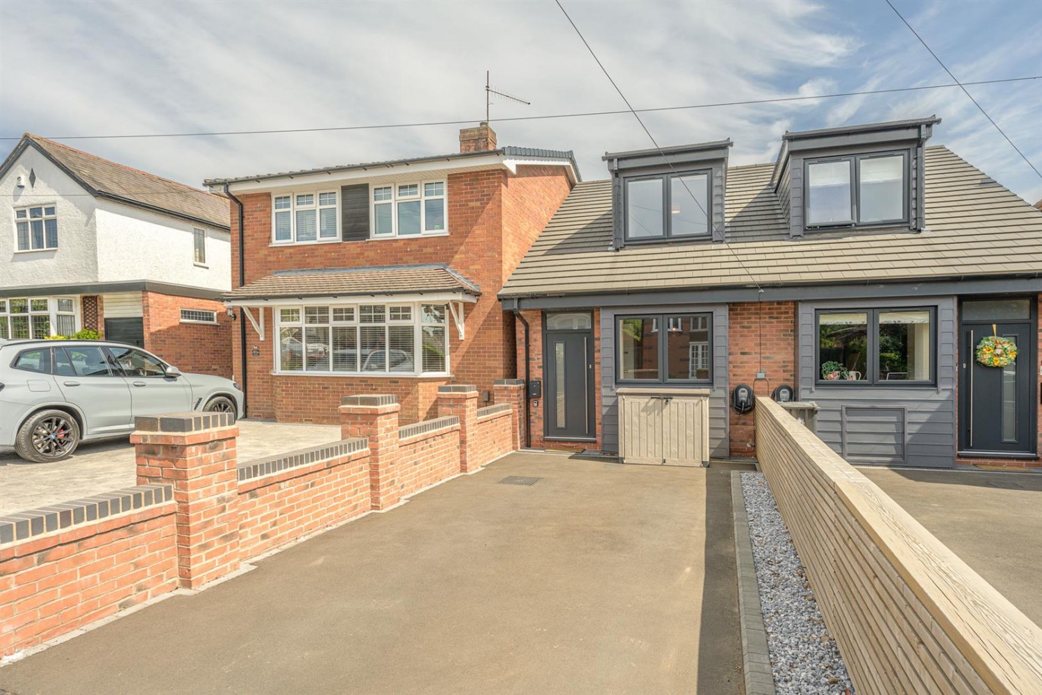 Cot Lane, Kingswinford, DY6 9TY