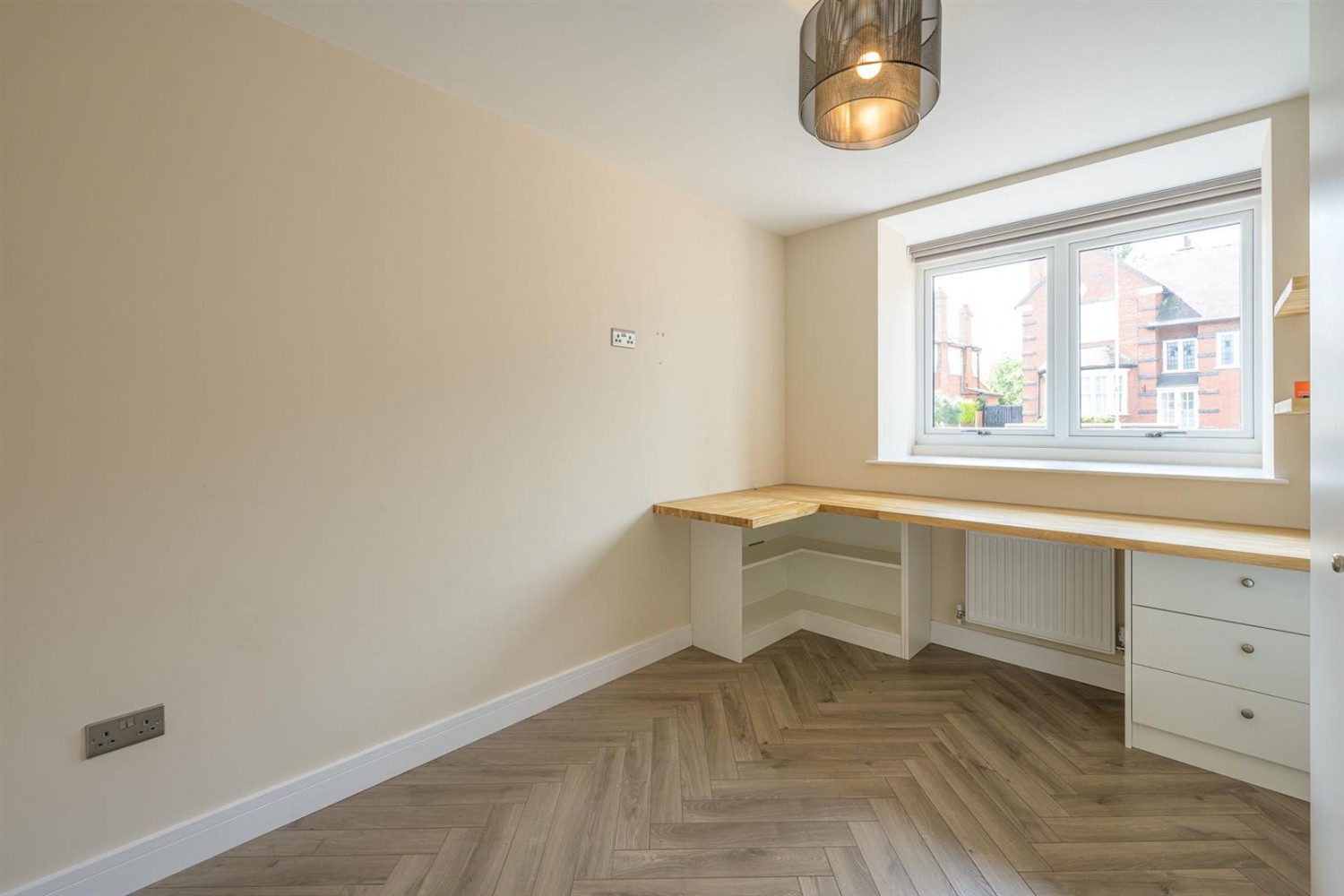 Cot Lane, Kingswinford, DY6 9TY