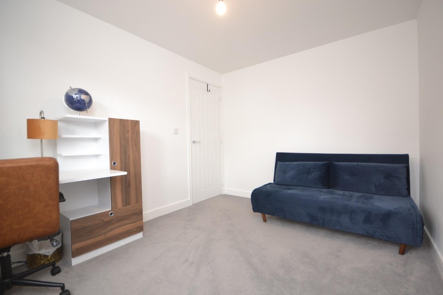 Fir Tree Road, Woodley