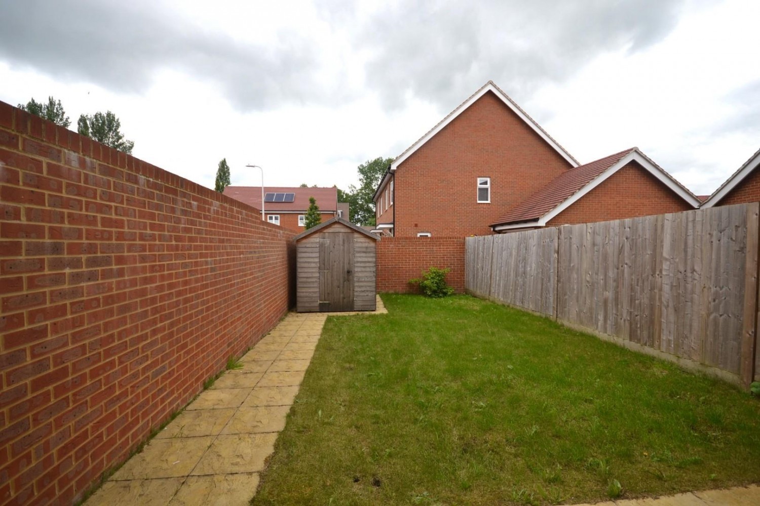 Fir Tree Road, Woodley