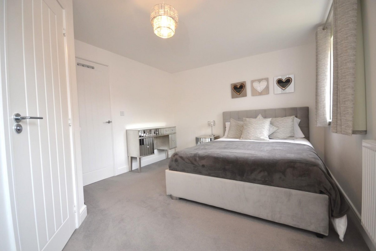 Fir Tree Road, Woodley