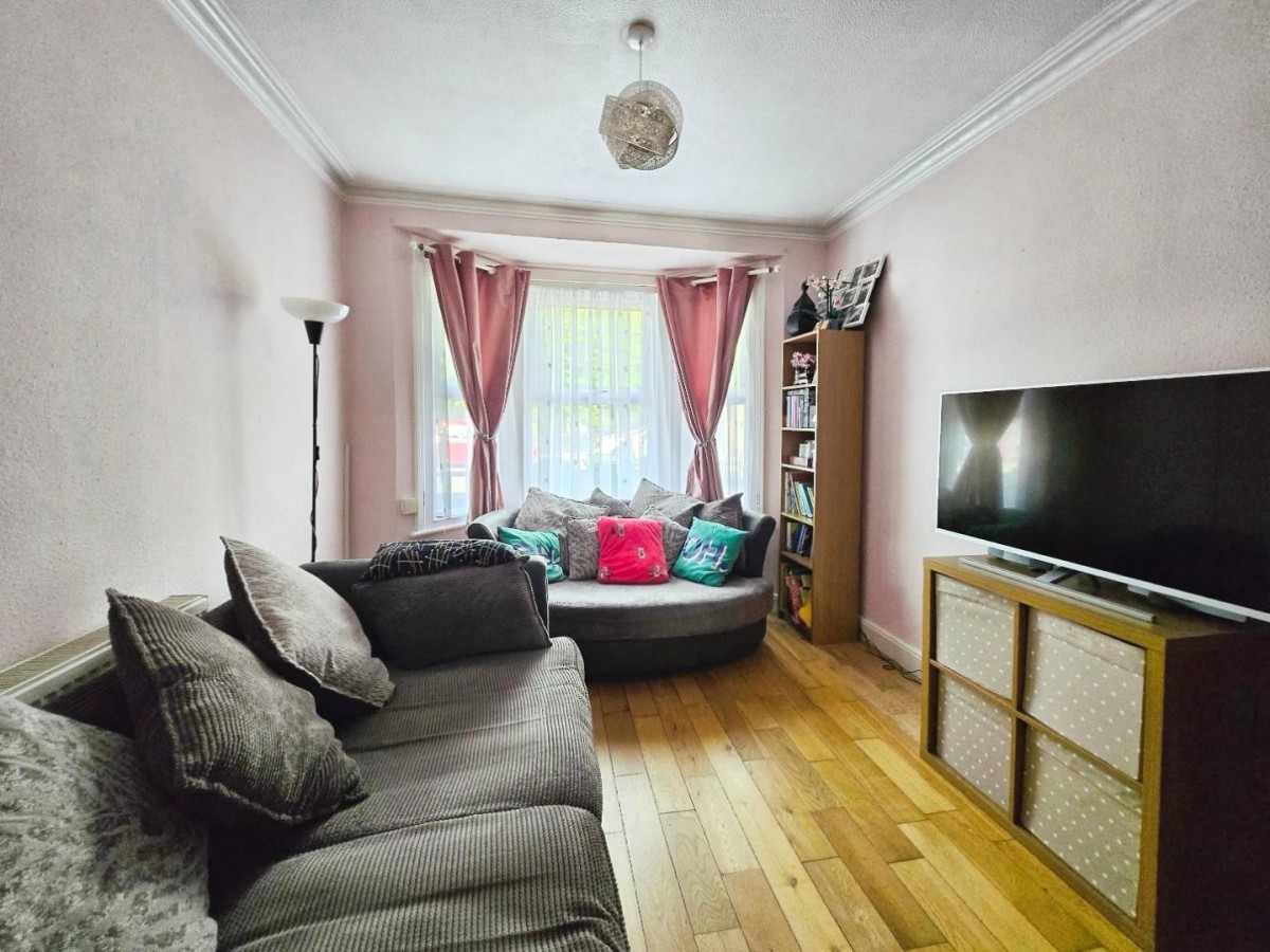 Beddington Lane, Beddington