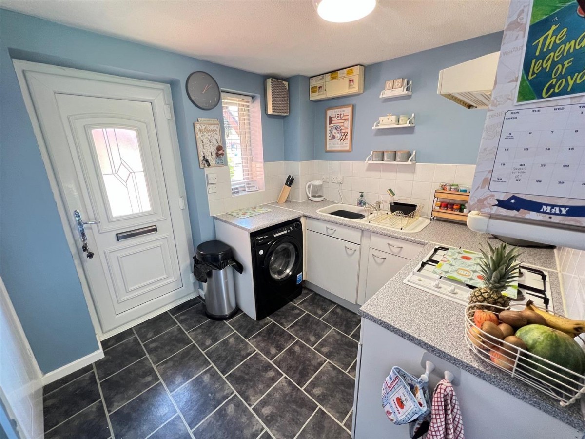 Richardson Drive, Wollaston, DY8 4DW