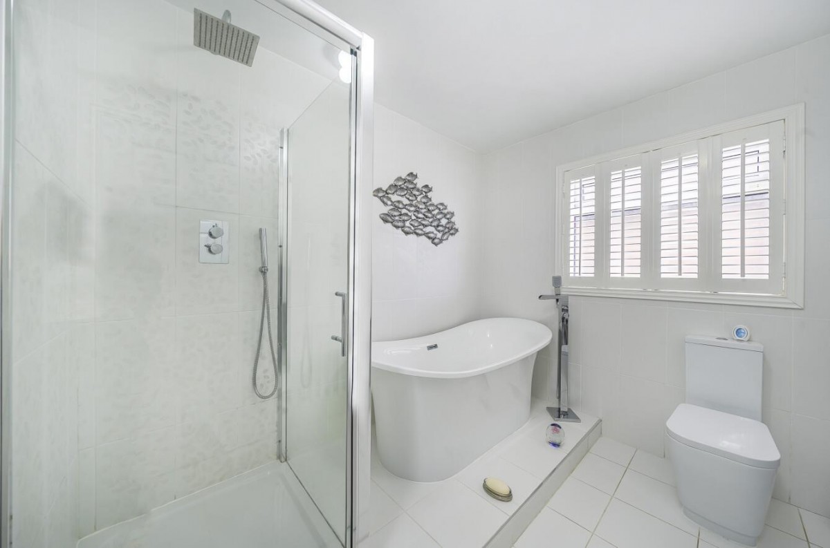 Tinshill Road, Cookridge, LS16
