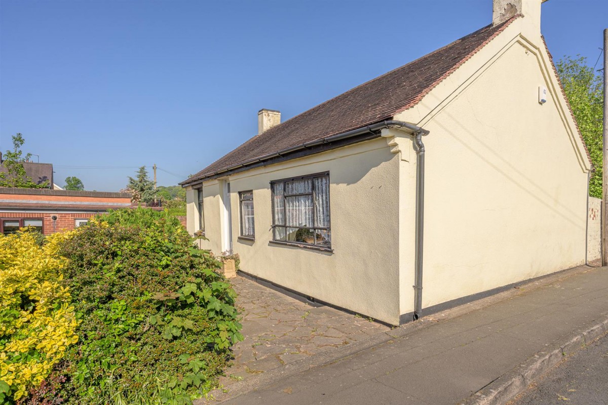 Barnett Street, Wordsley, DY8 5QL