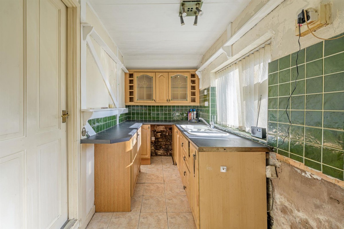 Barnett Street, Wordsley, DY8 5QL