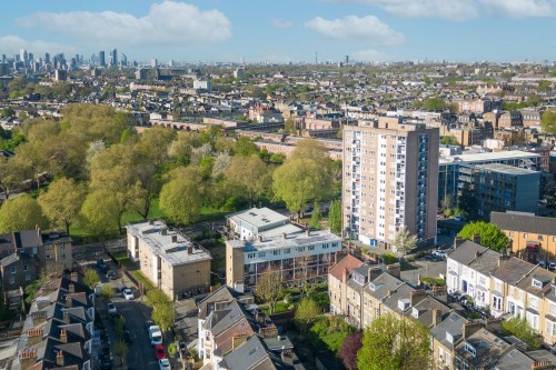 Cazenove Road, London, N16