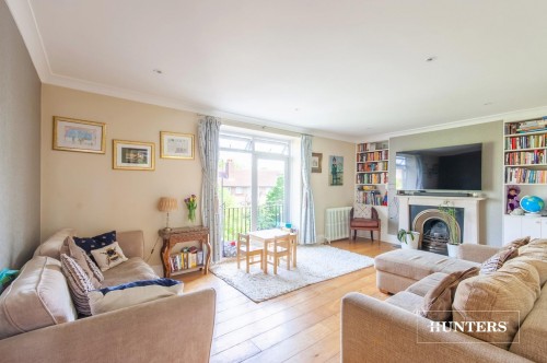 Cholmley Gardens, London, NW6