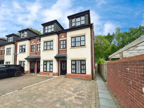 Woodland Grange, Worsley