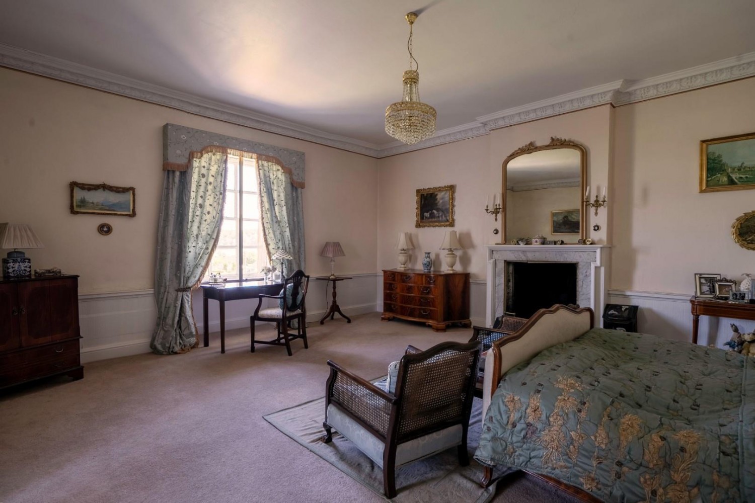 North Nibley, Gloucestershire, GL11