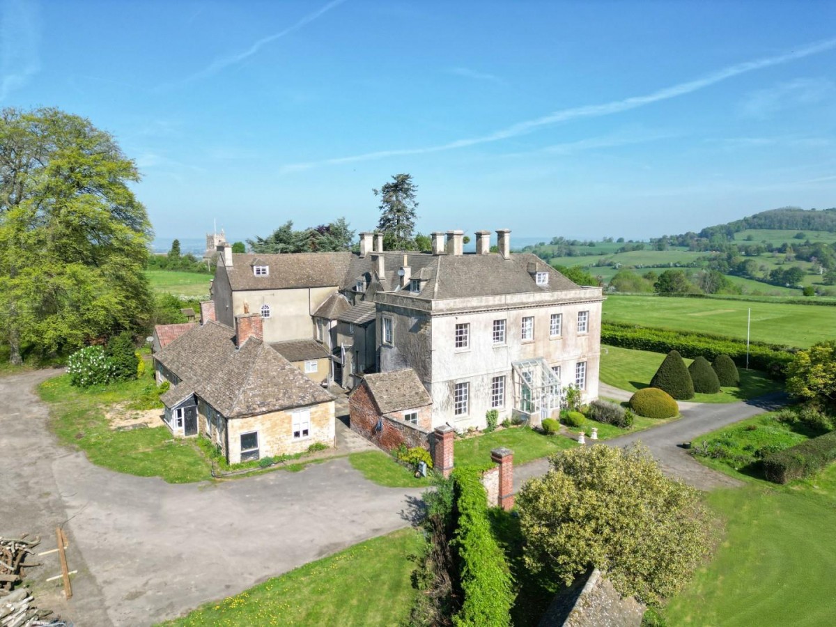 North Nibley, Gloucestershire, GL11