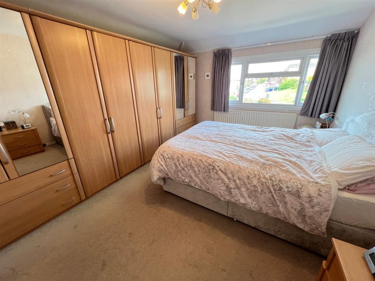 Lutley Drive, Stourbridge, DY9 0YQ