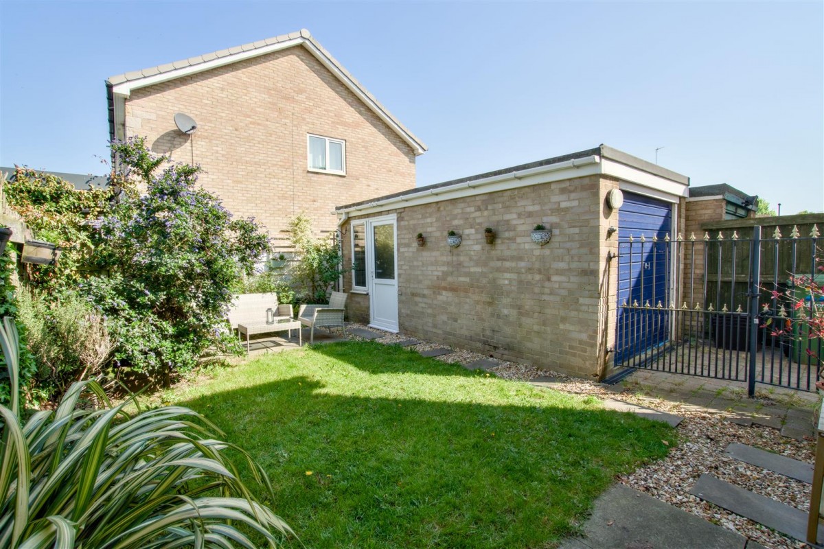 Walmer Carr, Wigginton