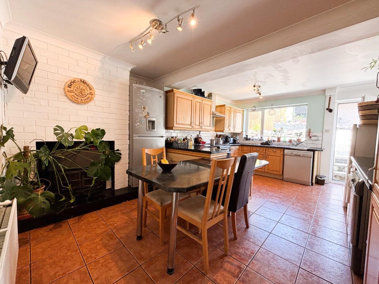 Springleaze, Bristol, BS4 2TT