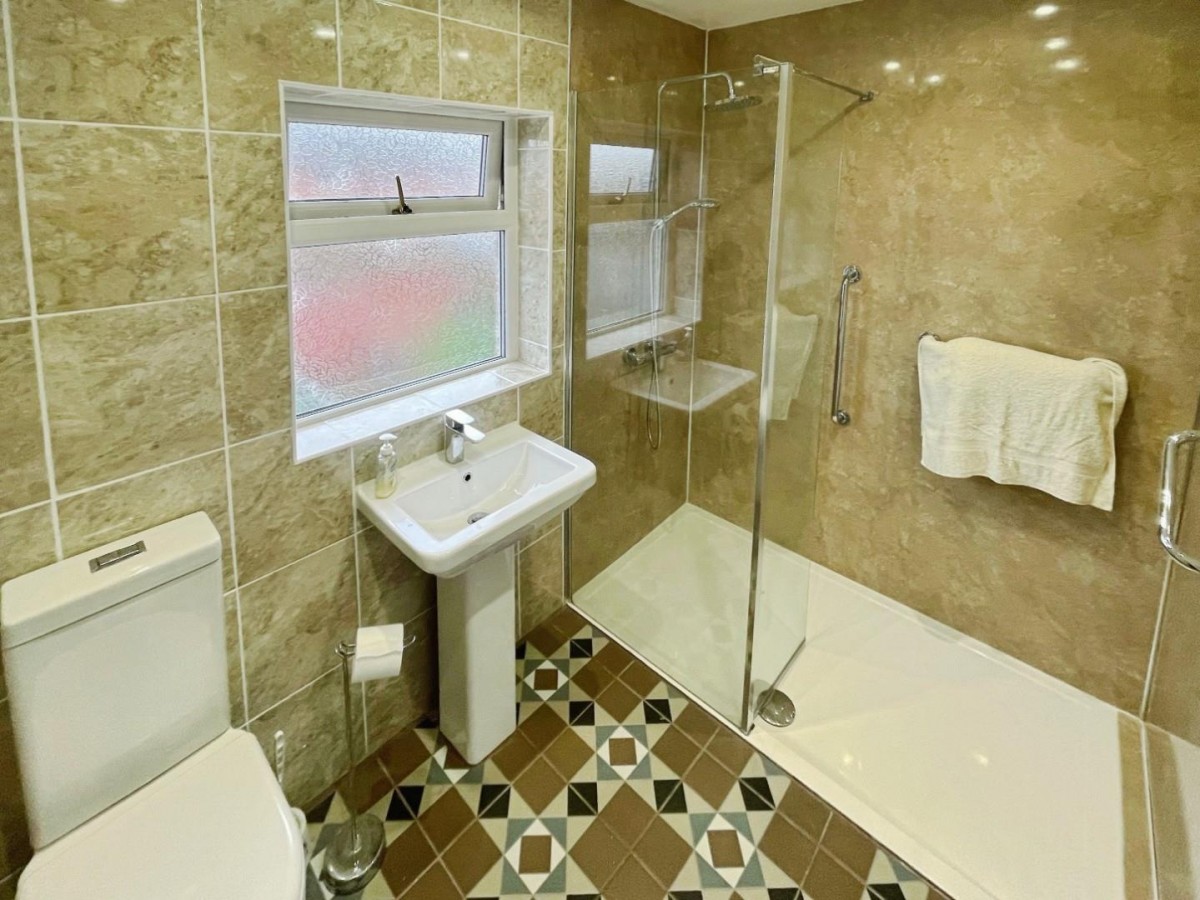 Cholmondeley Road, Great Sutton, Ellesmere Port