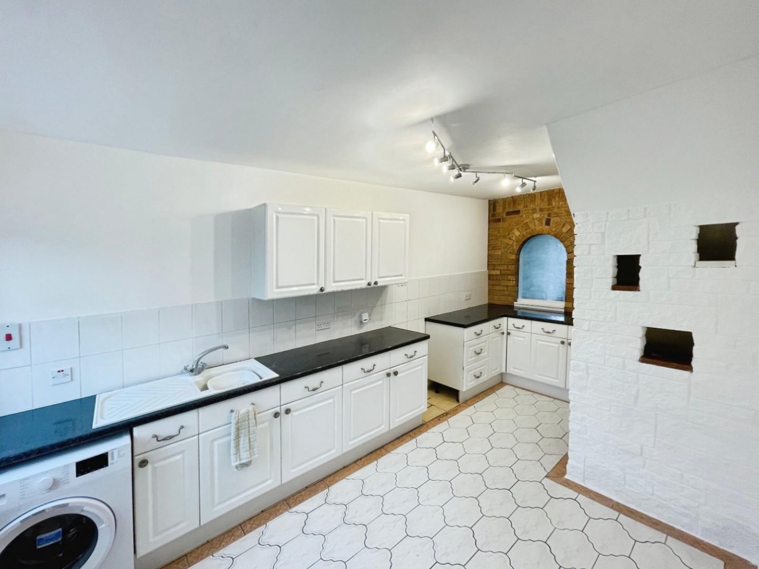 Cholmondeley Road, Great Sutton, Ellesmere Port