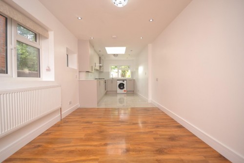 Grange Avenue, Reading
