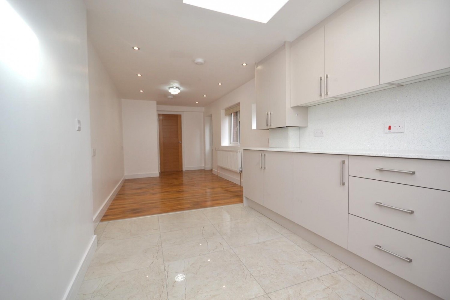 Grange Avenue, Reading