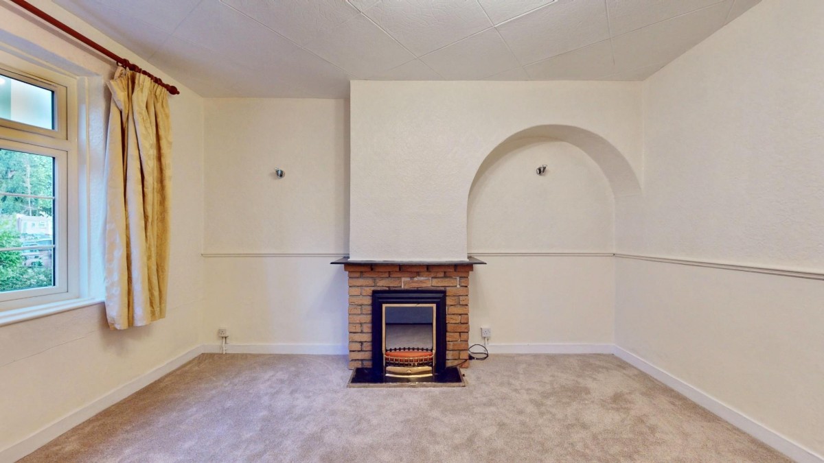 Valence Avenue, Dagenham, RM8