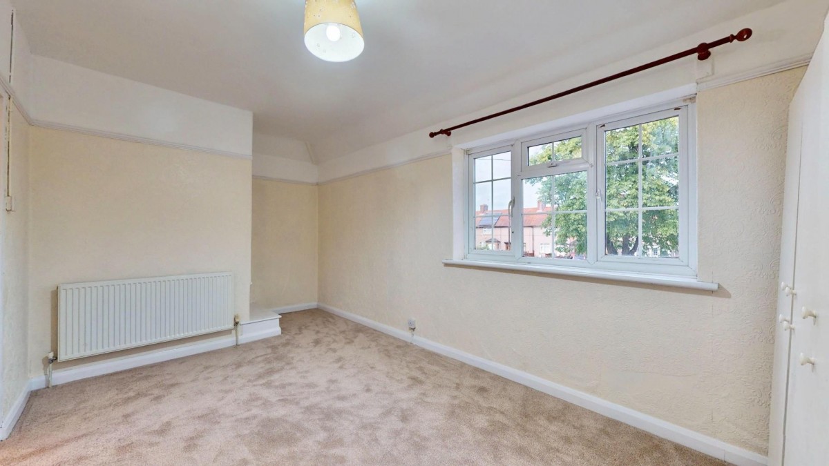 Valence Avenue, Dagenham, RM8