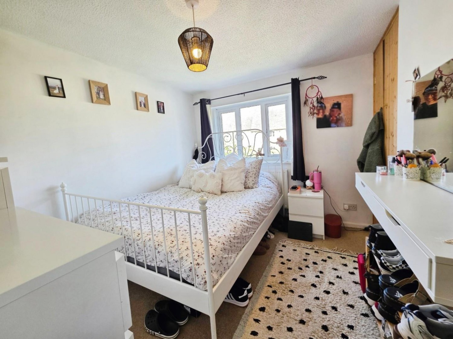 Foxes Close, Chalford, Stroud