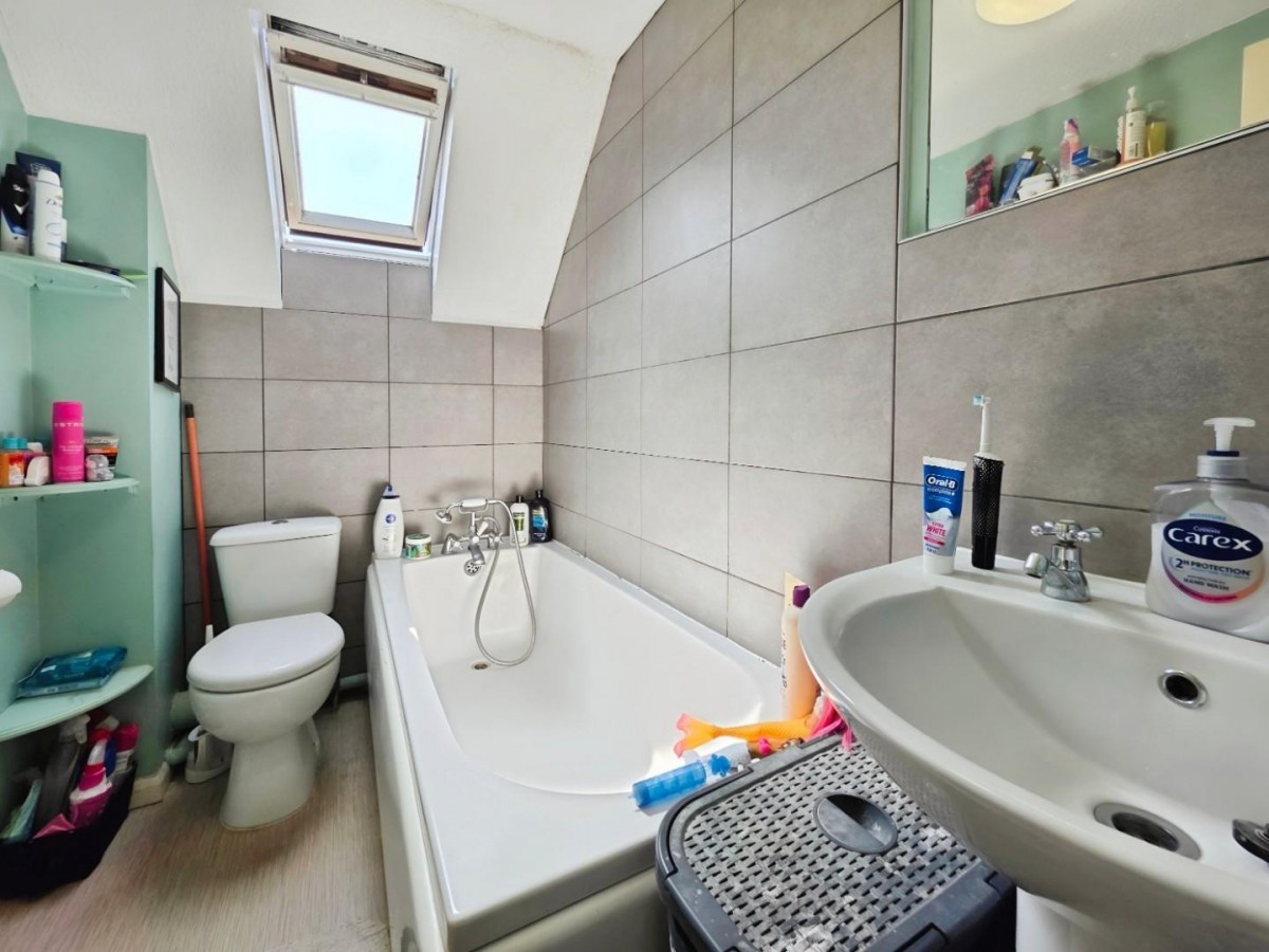 Foxes Close, Chalford, Stroud