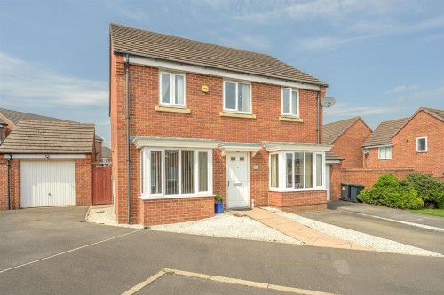 Rushlight Gardens, Kingswinford, DY6 7LT