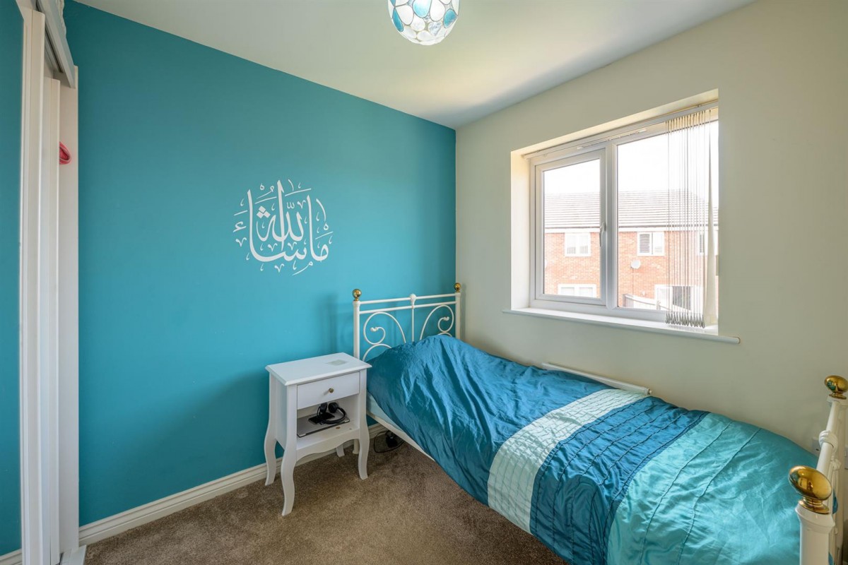 Rushlight Gardens, Kingswinford, DY6 7LT