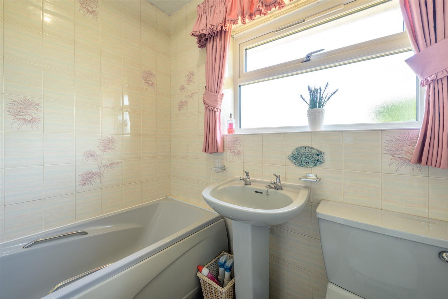 Barnett Close, Kingswinford, DY6 9PW