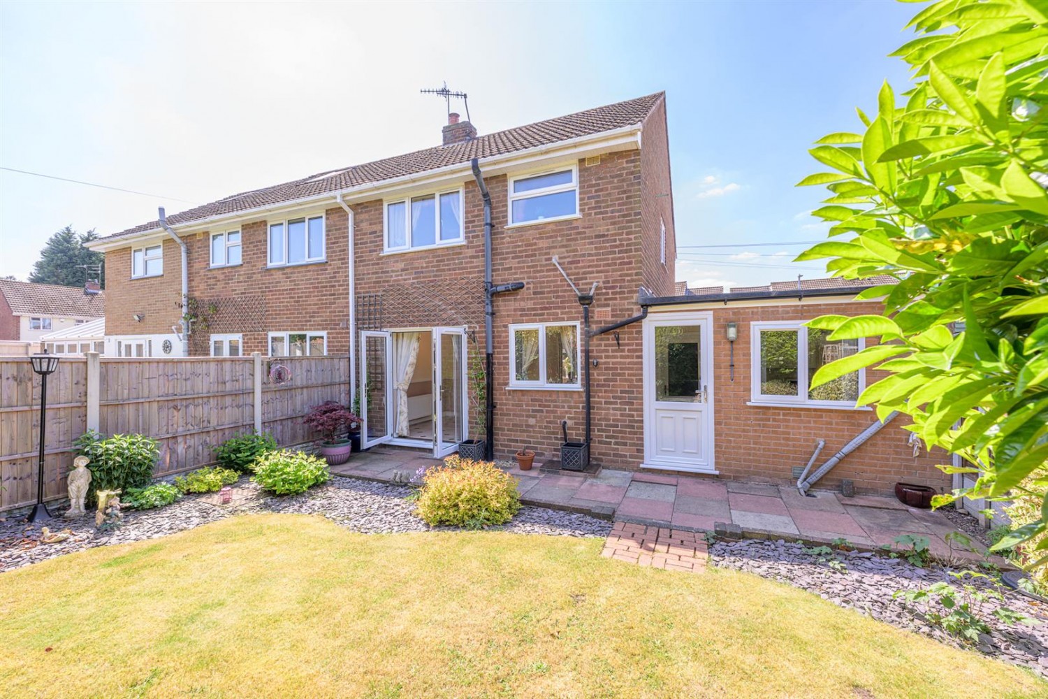 Barnett Close, Kingswinford, DY6 9PW
