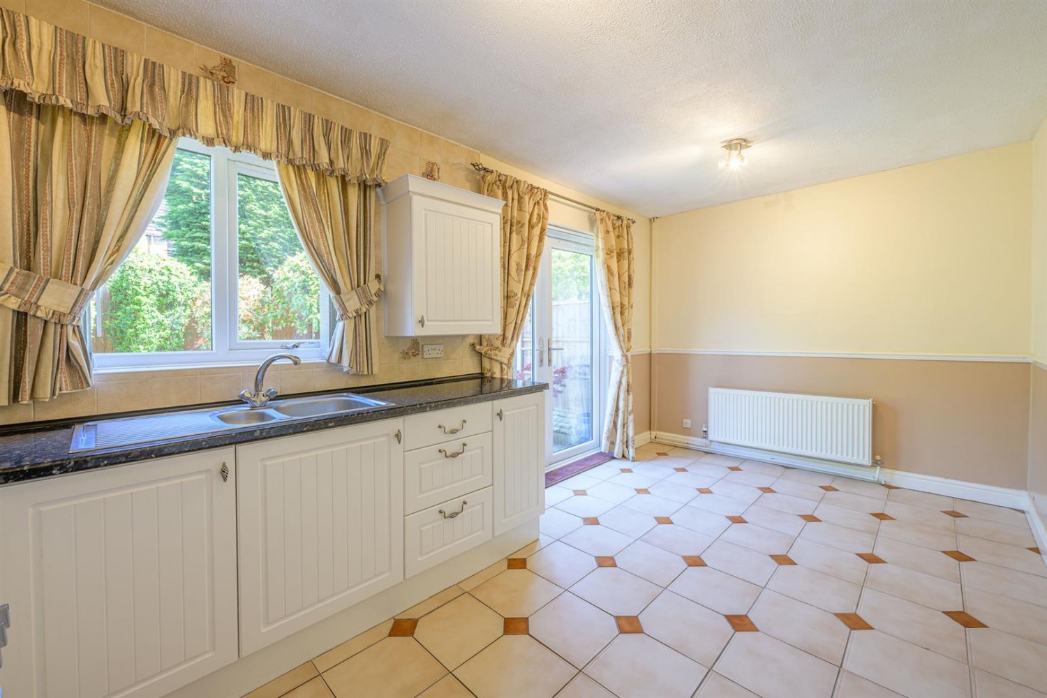 Barnett Close, Kingswinford, DY6 9PW