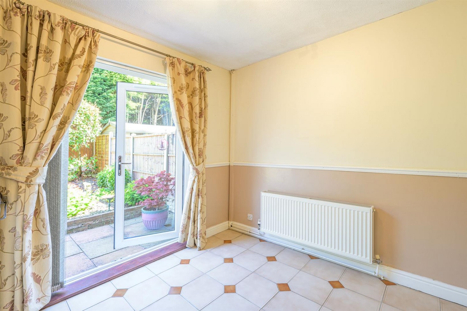 Barnett Close, Kingswinford, DY6 9PW