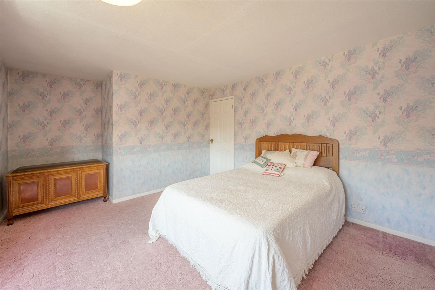 Barnett Close, Kingswinford, DY6 9PW